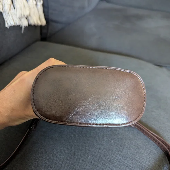 Owl Crossbody Bag - Picture 8 of 9